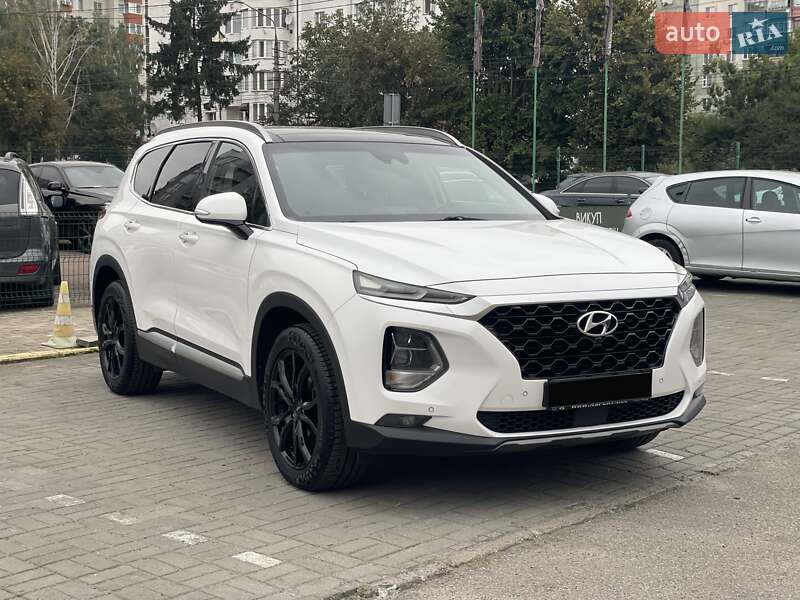 Внедорожник / Кроссовер Hyundai Santa FE 2018 в Черновцах