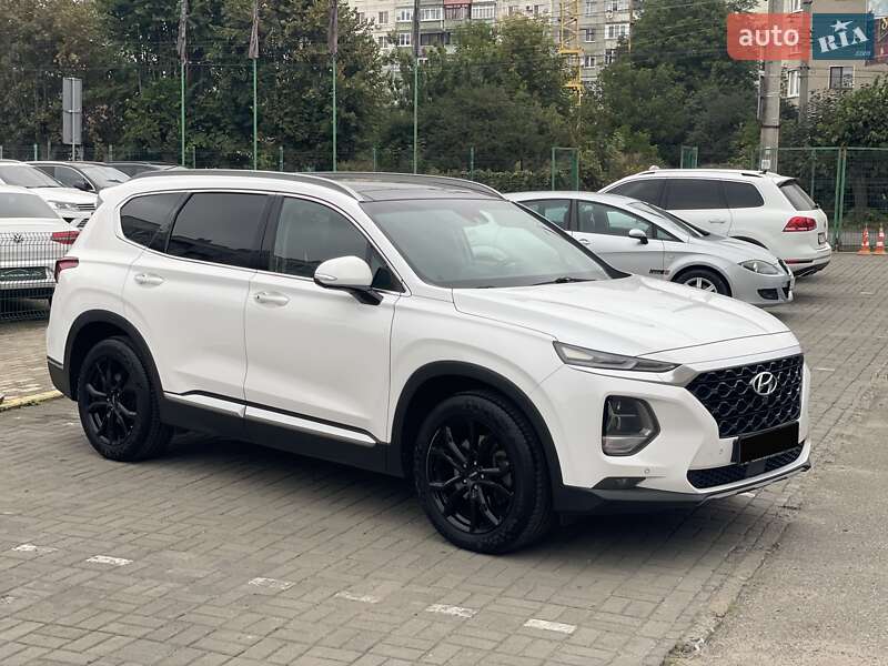 Внедорожник / Кроссовер Hyundai Santa FE 2018 в Черновцах