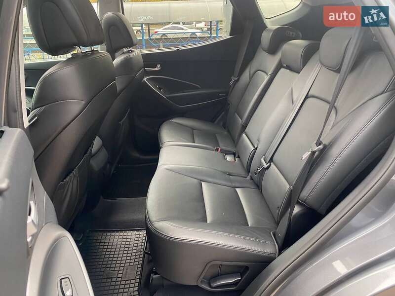 Позашляховик / Кросовер Hyundai Santa FE 2015 в Києві фото 13 Позашляховик / Кросовер Hyundai Santa FE 2015 в Києві