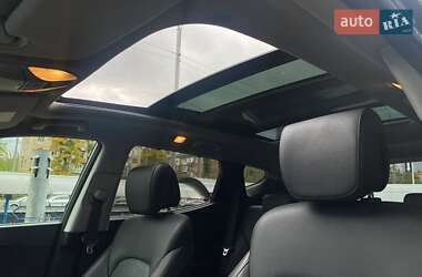 Внедорожник / Кроссовер Hyundai Santa FE 2015 в 
