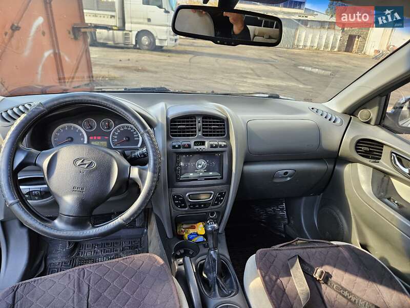Внедорожник / Кроссовер Hyundai Santa FE 2005 в Харькове