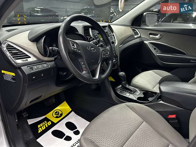 Позашляховик / Кросовер Hyundai Santa FE 2014 в Чернівцях фото 9 Позашляховик / Кросовер Hyundai Santa FE 2014 в Чернівцях