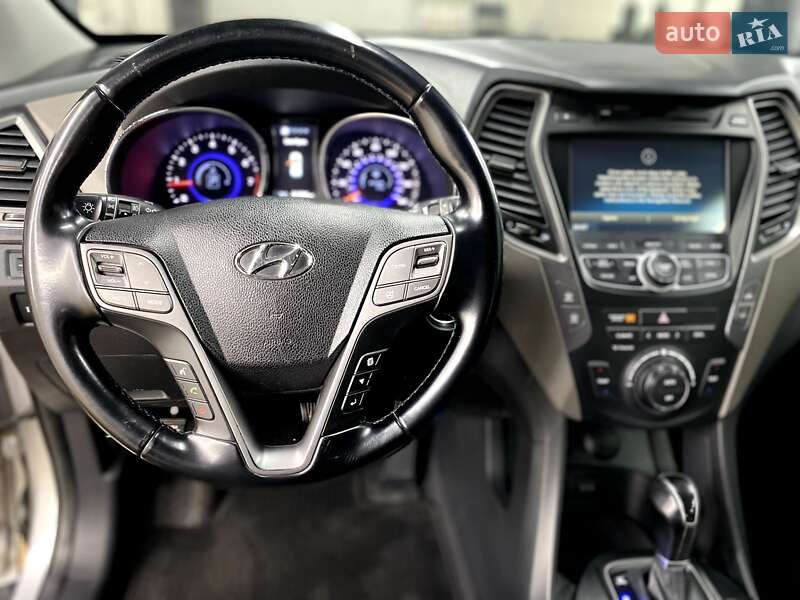 Позашляховик / Кросовер Hyundai Santa FE 2014 в Сумах