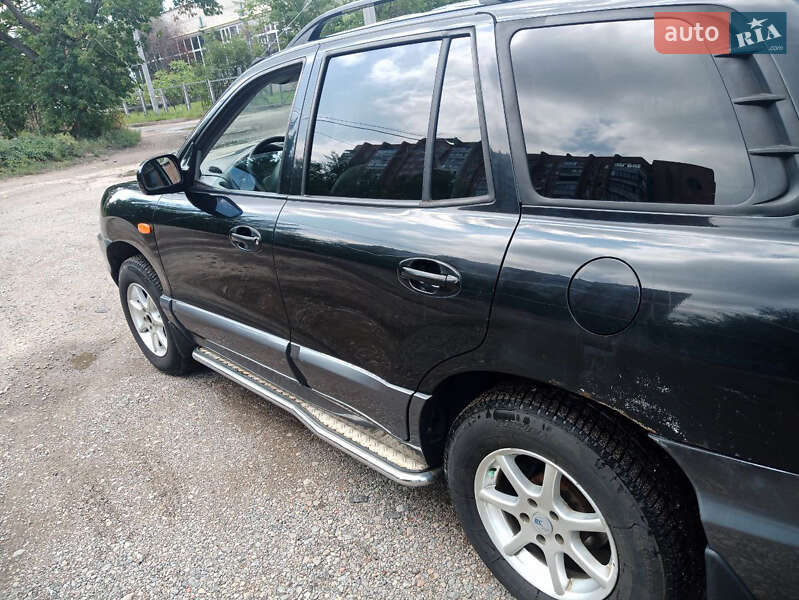 Внедорожник / Кроссовер Hyundai Santa FE 2004 в Харькове