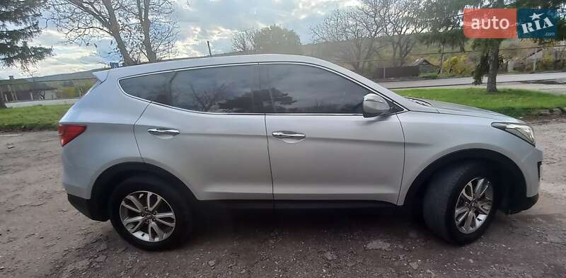Внедорожник / Кроссовер Hyundai Santa FE 2013 в Могилев-Подольске фото 10 Внедорожник / Кроссовер Hyundai Santa FE 2013 в Могилев-Подольске