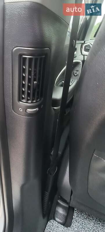 Внедорожник / Кроссовер Hyundai Santa FE 2013 в Могилев-Подольске фото 40 Внедорожник / Кроссовер Hyundai Santa FE 2013 в Могилев-Подольске