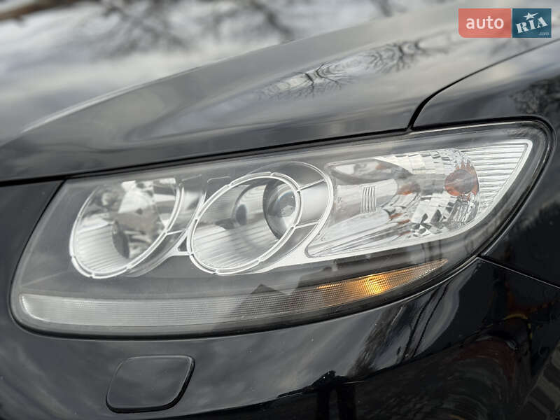Внедорожник / Кроссовер Hyundai Santa FE 2011 в Ровно