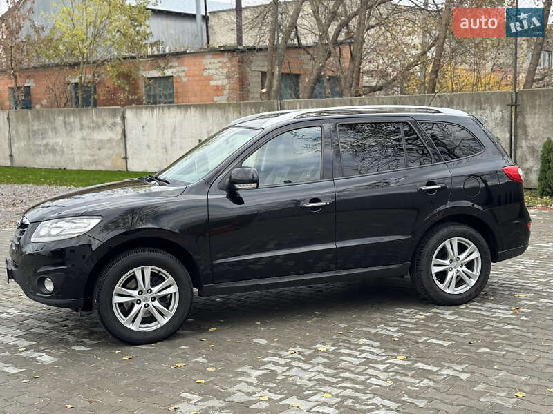 Внедорожник / Кроссовер Hyundai Santa FE 2011 в Ровно