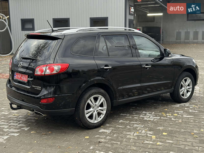 Внедорожник / Кроссовер Hyundai Santa FE 2011 в Ровно