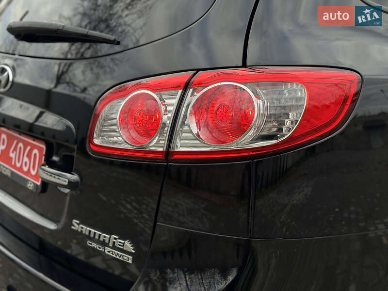 Внедорожник / Кроссовер Hyundai Santa FE 2011 в Ровно