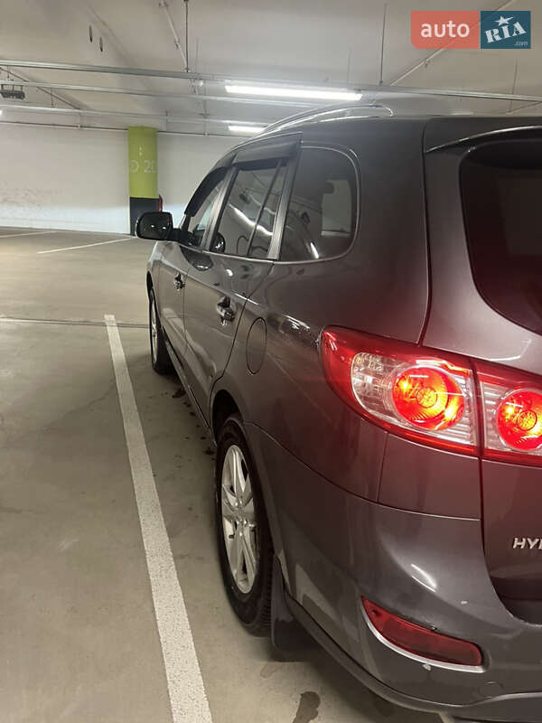 Внедорожник / Кроссовер Hyundai Santa FE 2011 в Понинке фото 7 Внедорожник / Кроссовер Hyundai Santa FE 2011 в Понинке