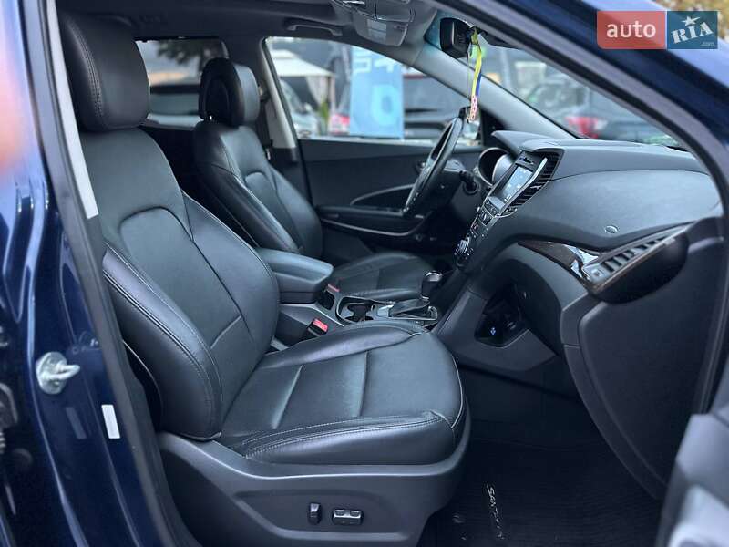 Позашляховик / Кросовер Hyundai Santa FE 2016 в Києві