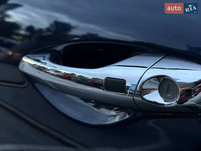 Позашляховик / Кросовер Hyundai Santa FE 2016 в Києві