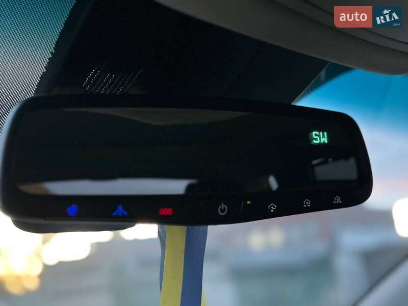 Позашляховик / Кросовер Hyundai Santa FE 2016 в Києві