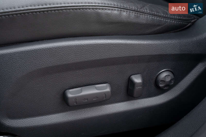 Внедорожник / Кроссовер Hyundai Santa FE 2016 в Одессе фото 14 Внедорожник / Кроссовер Hyundai Santa FE 2016 в Одессе