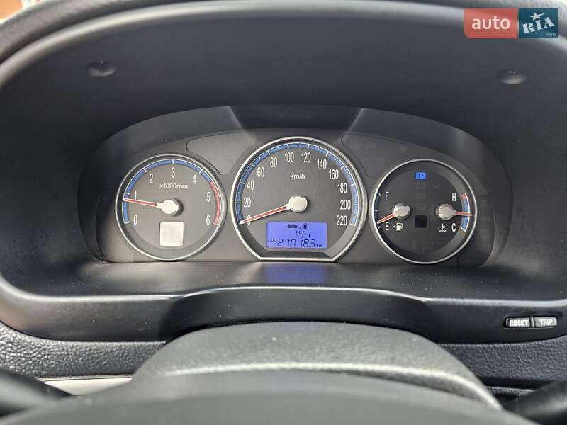 Внедорожник / Кроссовер Hyundai Santa FE 2008 в Стрые фото 125 Внедорожник / Кроссовер Hyundai Santa FE 2008 в Стрые