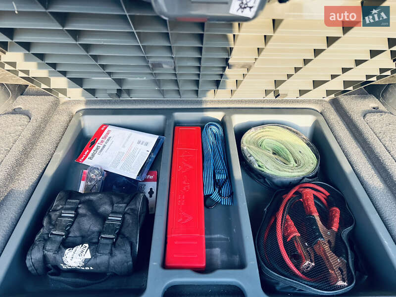 Внедорожник / Кроссовер Hyundai Santa FE 2005 в Львове