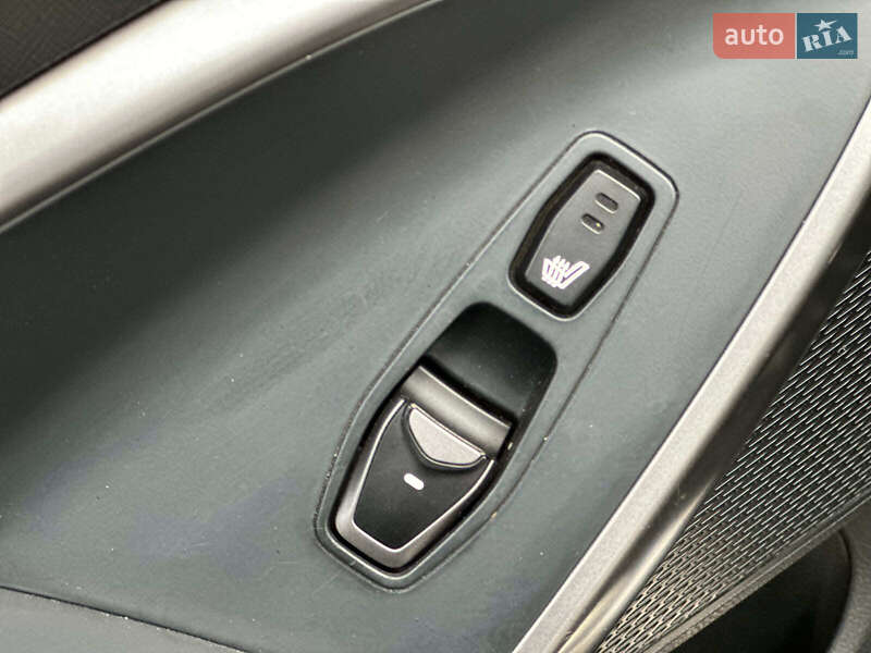 Позашляховик / Кросовер Hyundai Santa FE 2012 в Одесі