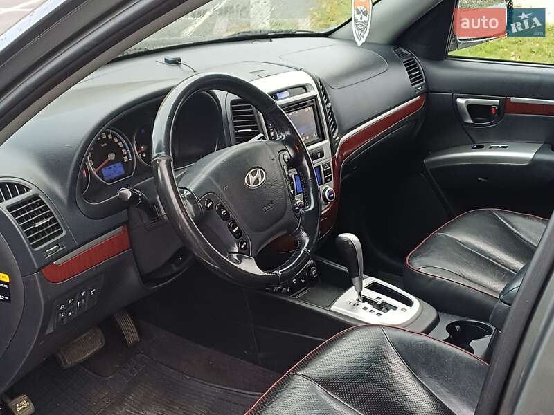 Позашляховик / Кросовер Hyundai Santa FE 2007 в Рівному