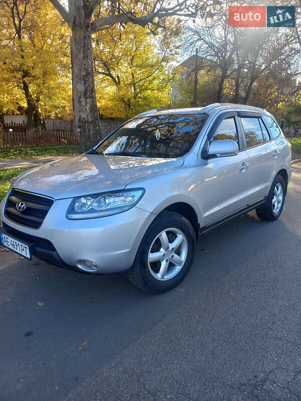 Внедорожник / Кроссовер Hyundai Santa FE 2009 в Николаеве