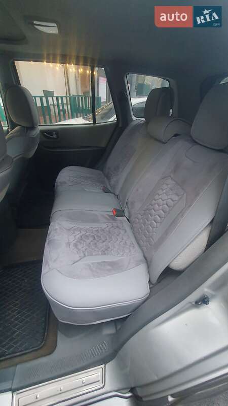 Внедорожник / Кроссовер Hyundai Santa FE 2004 в Харькове фото 7 Внедорожник / Кроссовер Hyundai Santa FE 2004 в Харькове