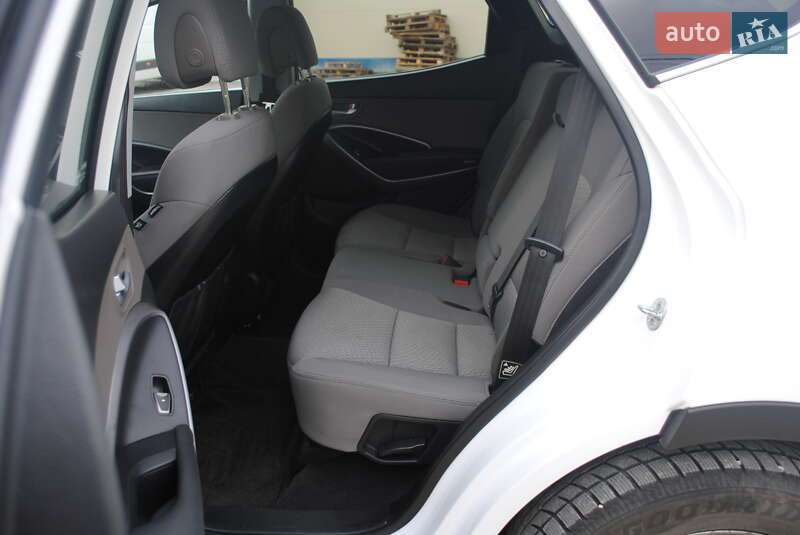 Внедорожник / Кроссовер Hyundai Santa FE 2015 в Дрогобыче фото 11 Внедорожник / Кроссовер Hyundai Santa FE 2015 в Дрогобыче