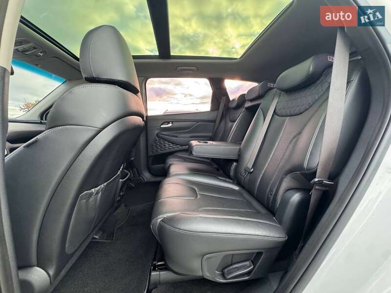 Внедорожник / Кроссовер Hyundai Santa FE 2019 в Киеве