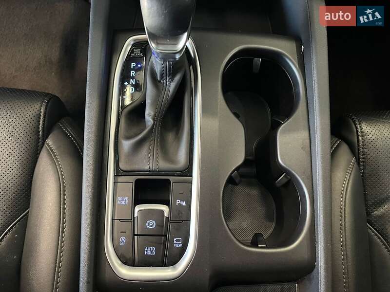 Внедорожник / Кроссовер Hyundai Santa FE 2019 в Одессе