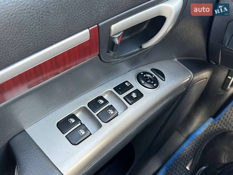 Позашляховик / Кросовер Hyundai Santa FE 2006 в Києві фото 27 Позашляховик / Кросовер Hyundai Santa FE 2006 в Києві