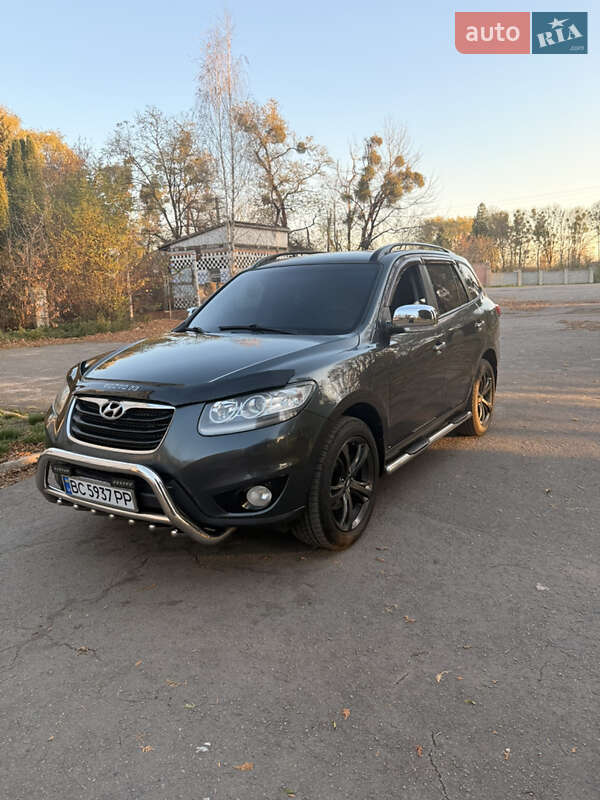 Позашляховик / Кросовер Hyundai Santa FE 2011 в Львові