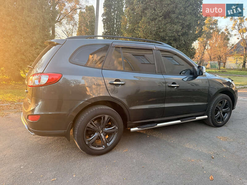 Позашляховик / Кросовер Hyundai Santa FE 2011 в Львові