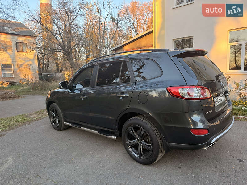 Позашляховик / Кросовер Hyundai Santa FE 2011 в Львові