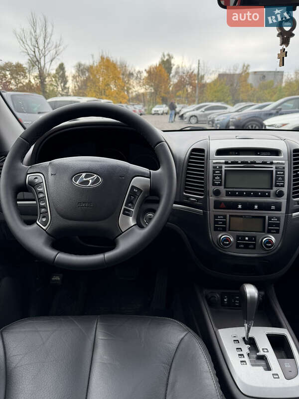 Внедорожник / Кроссовер Hyundai Santa FE 2012 в Черкассах фото 9 Внедорожник / Кроссовер Hyundai Santa FE 2012 в Черкассах