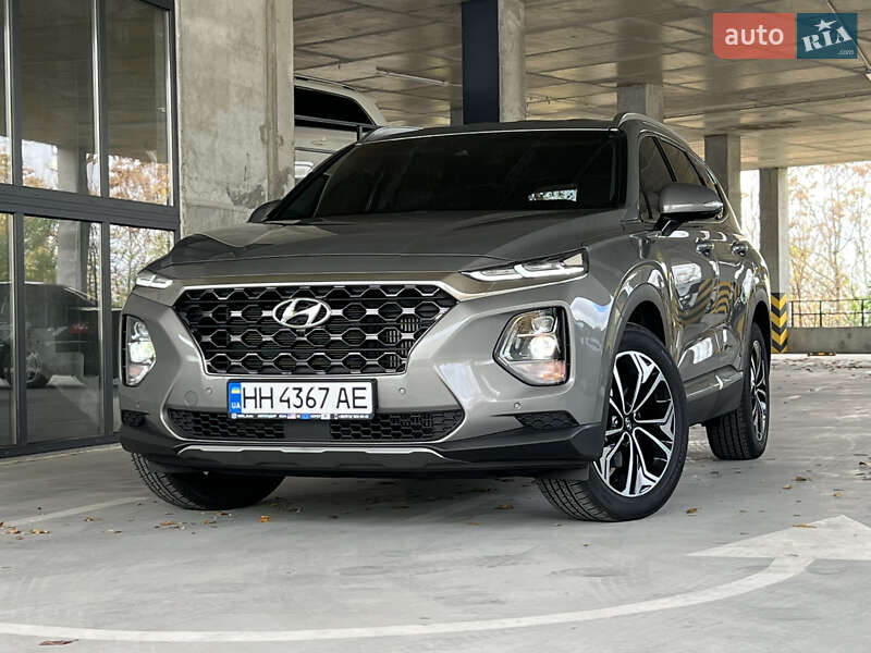 Внедорожник / Кроссовер Hyundai Santa FE 2018 в Одессе