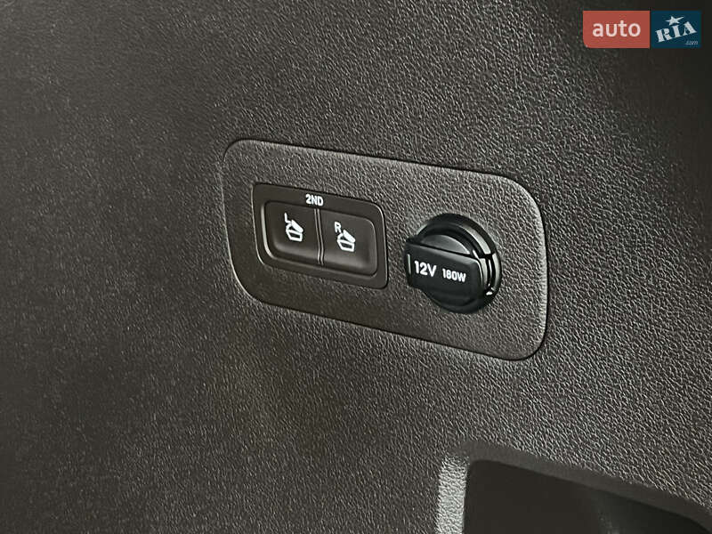 Внедорожник / Кроссовер Hyundai Santa FE 2018 в Одессе