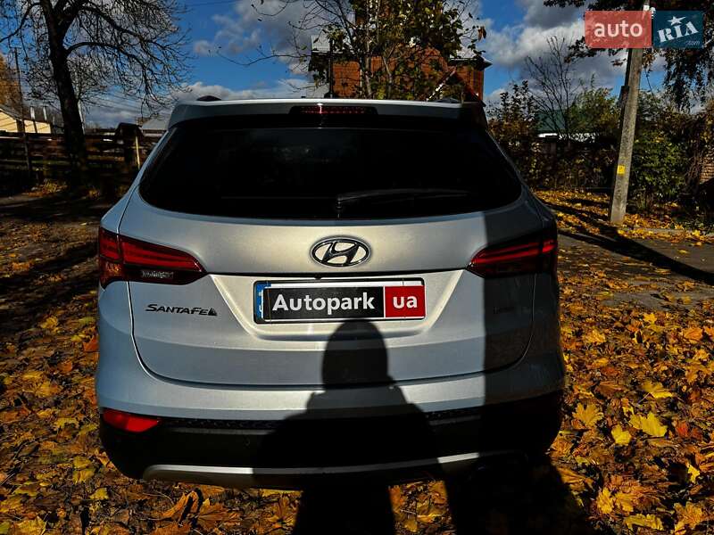 Внедорожник / Кроссовер Hyundai Santa FE 2014 в Киеве