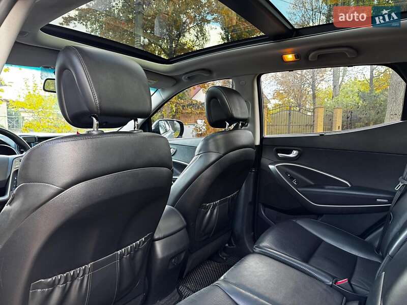 Внедорожник / Кроссовер Hyundai Santa FE 2014 в Киеве