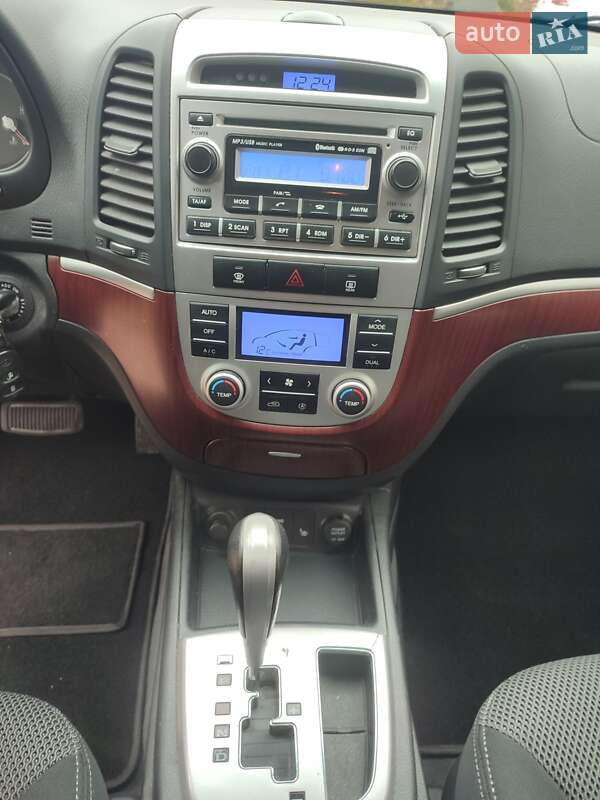 Позашляховик / Кросовер Hyundai Santa FE 2008 в Прилуках фото 20 Позашляховик / Кросовер Hyundai Santa FE 2008 в Прилуках