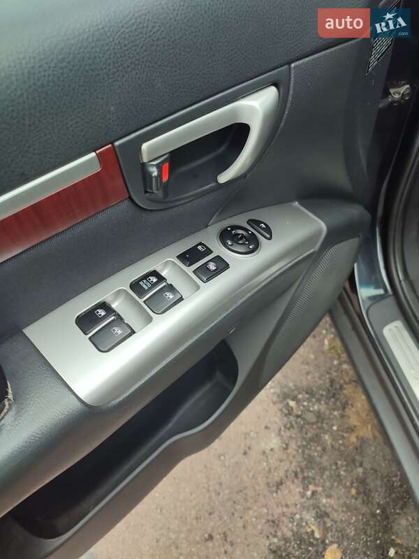 Позашляховик / Кросовер Hyundai Santa FE 2008 в Прилуках фото 27 Позашляховик / Кросовер Hyundai Santa FE 2008 в Прилуках