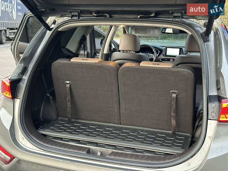 Внедорожник / Кроссовер Hyundai Santa FE 2018 в Броварах