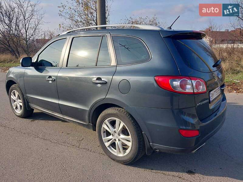 Внедорожник / Кроссовер Hyundai Santa FE 2011 в Полтаве