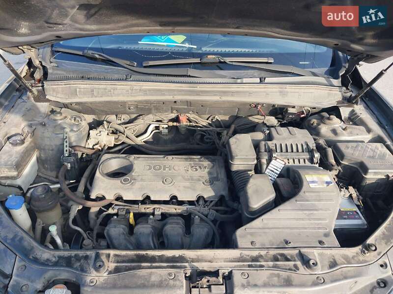 Внедорожник / Кроссовер Hyundai Santa FE 2011 в Полтаве