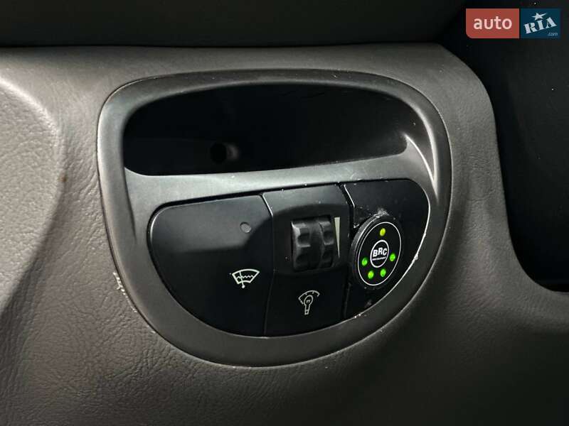 Внедорожник / Кроссовер Hyundai Santa FE 2005 в Киеве фото 22 Внедорожник / Кроссовер Hyundai Santa FE 2005 в Киеве