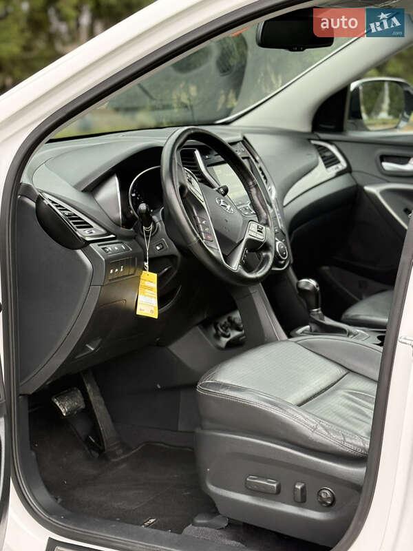 Внедорожник / Кроссовер Hyundai Santa FE 2014 в Дубно