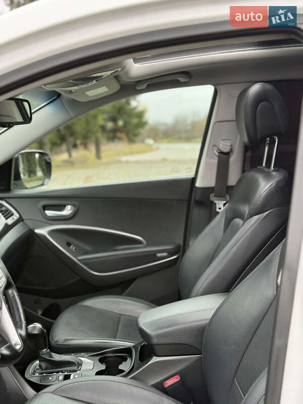 Внедорожник / Кроссовер Hyundai Santa FE 2014 в Дубно