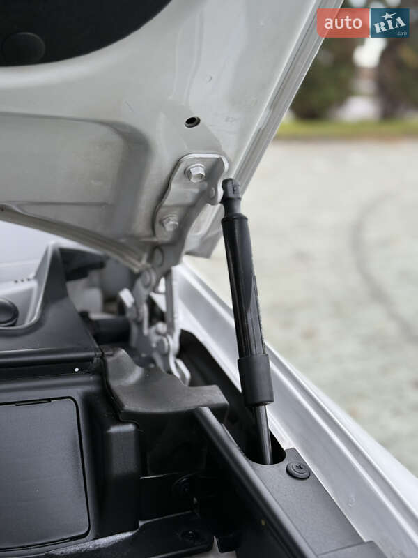 Внедорожник / Кроссовер Hyundai Santa FE 2014 в Дубно