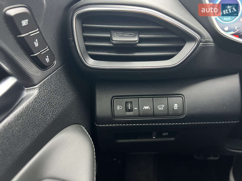 Внедорожник / Кроссовер Hyundai Santa FE 2020 в Киеве