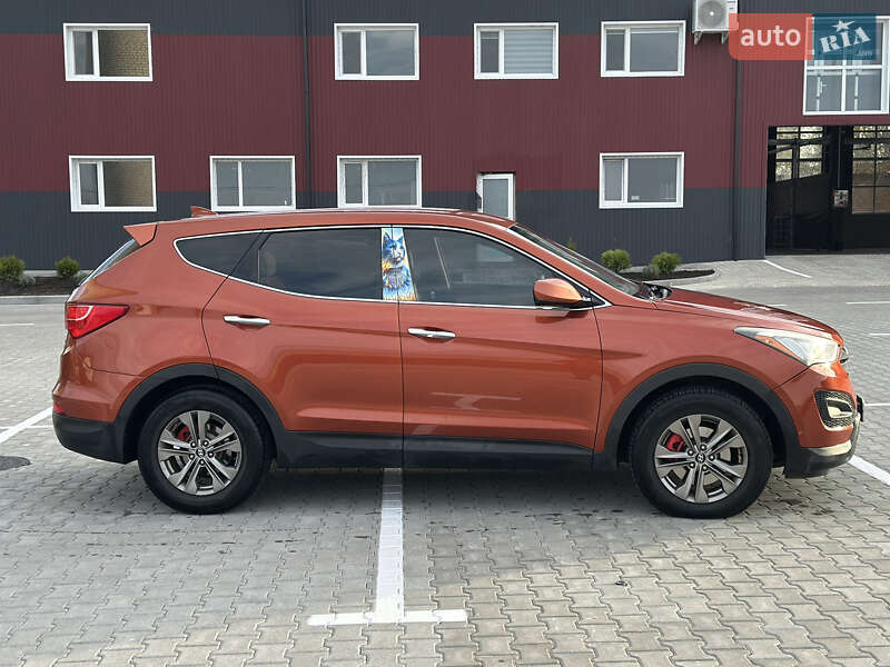 Внедорожник / Кроссовер Hyundai Santa FE 2014 в Дубно