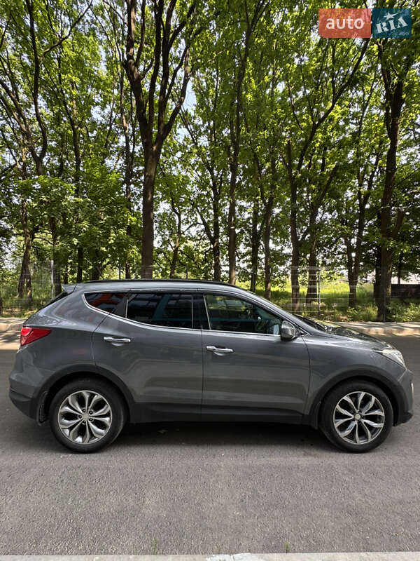 Внедорожник / Кроссовер Hyundai Santa FE 2014 в Чернигове фото 16 Внедорожник / Кроссовер Hyundai Santa FE 2014 в Чернигове