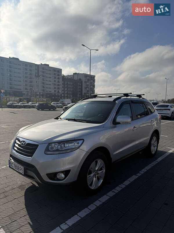 Внедорожник / Кроссовер Hyundai Santa FE 2012 в Львове